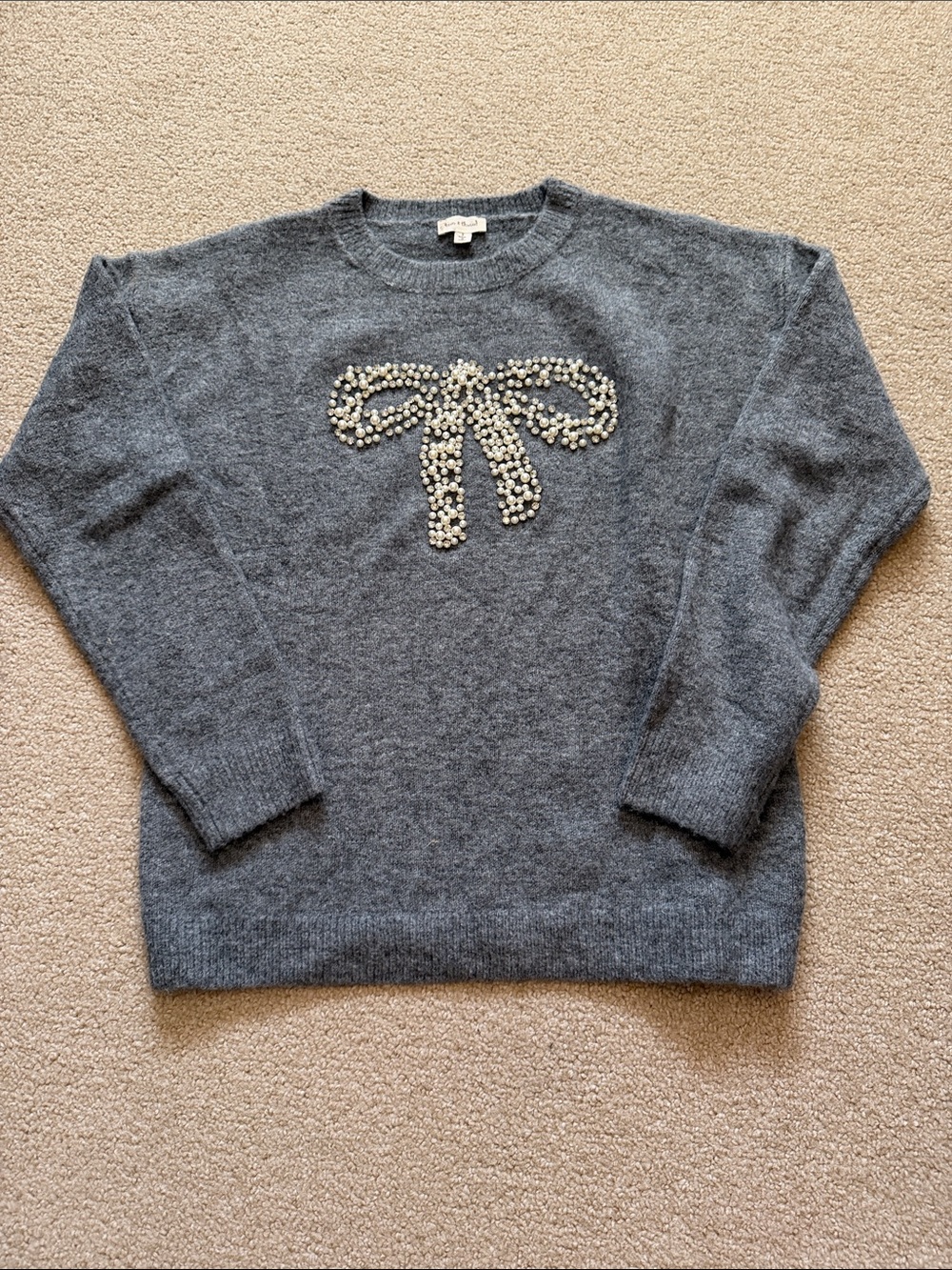 Hem and Thread Gray Sweater with Bow Design. Size S